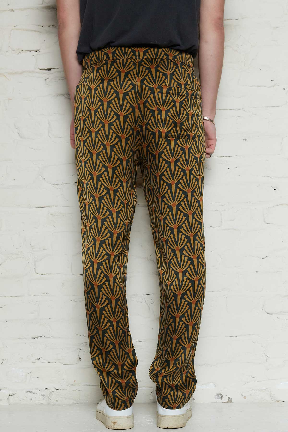 Walter Hose Artdeco