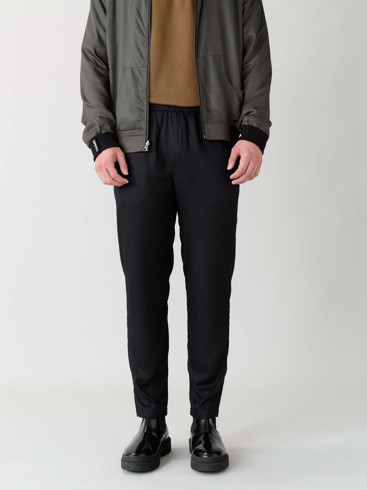 Walter Hose Schwarz