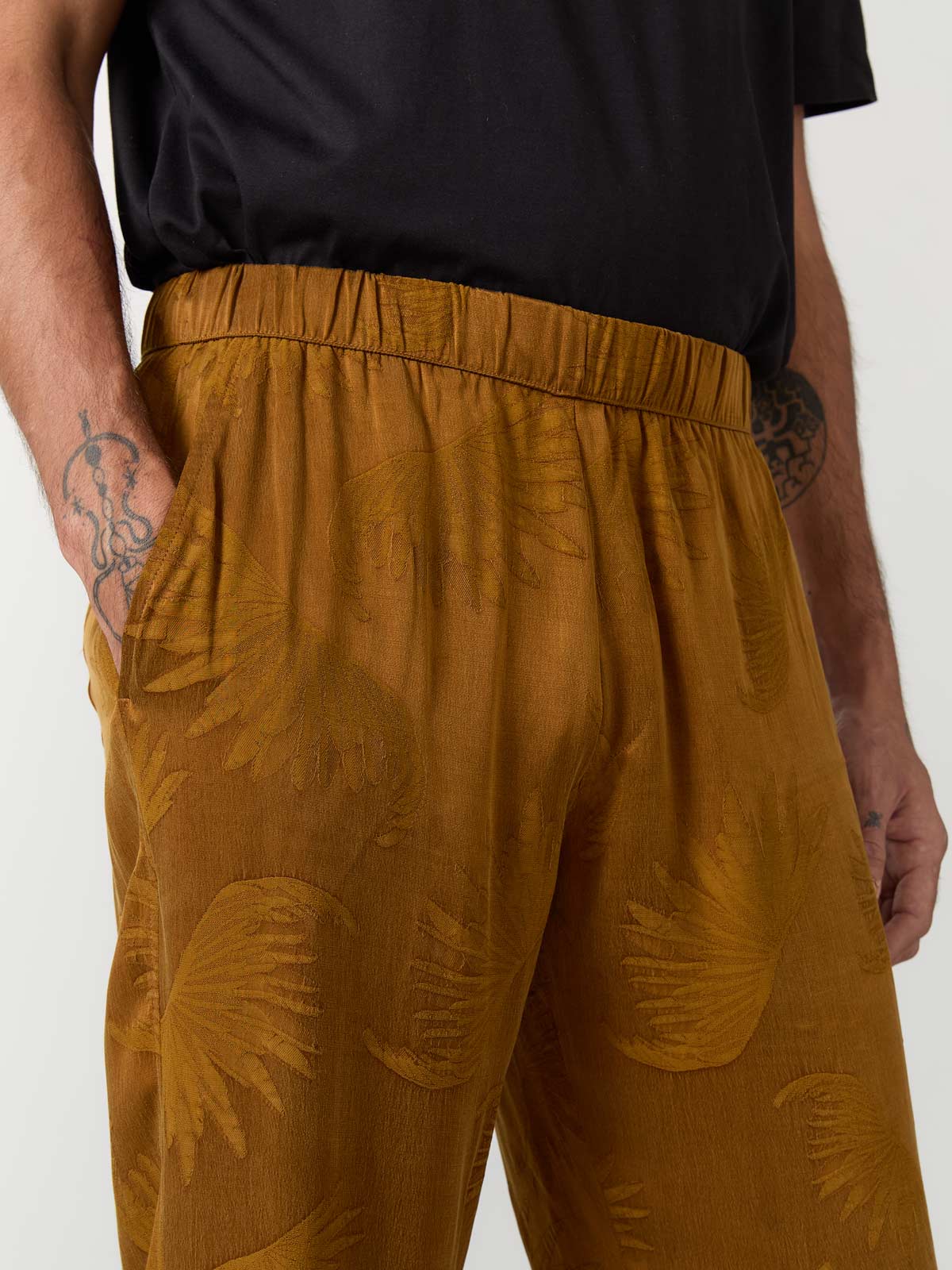 Walter Hose Sandalwood