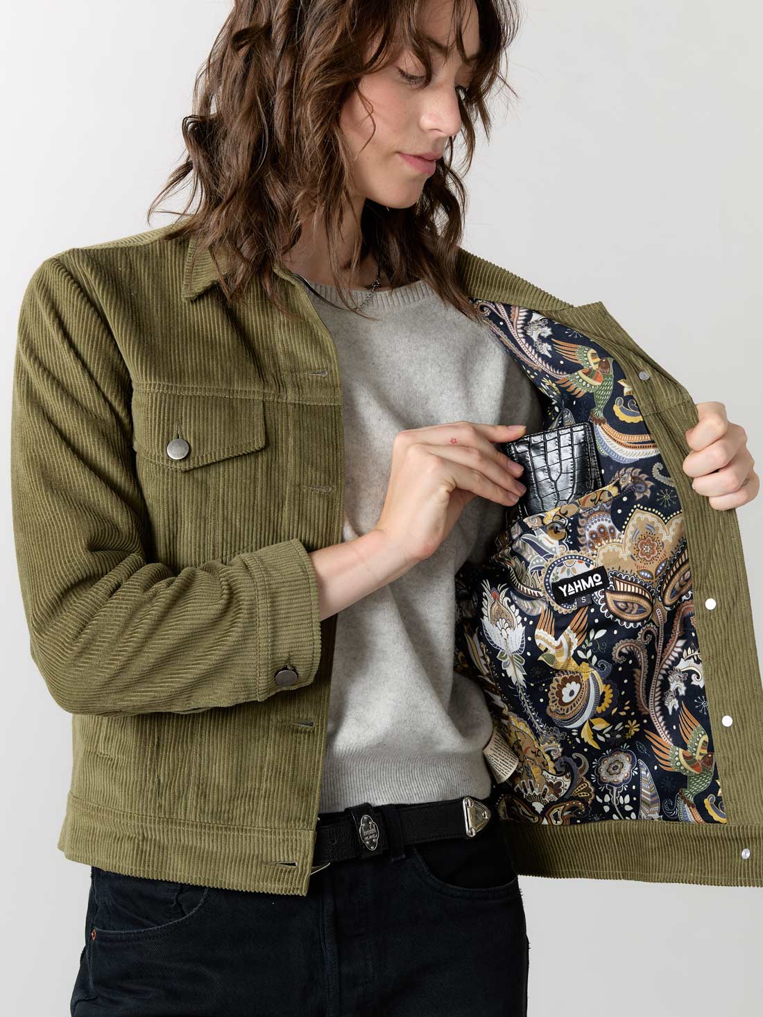 Thea Jacke Oliv