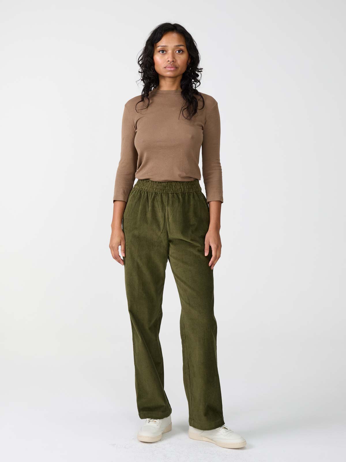 Marta Hose Oliv