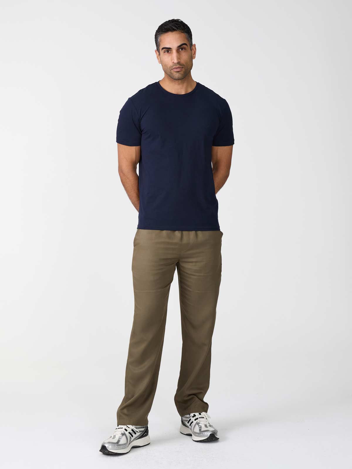 Walter Hose Oliv