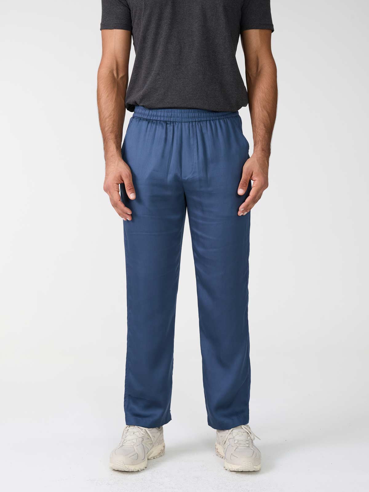 Walter Hose Blau