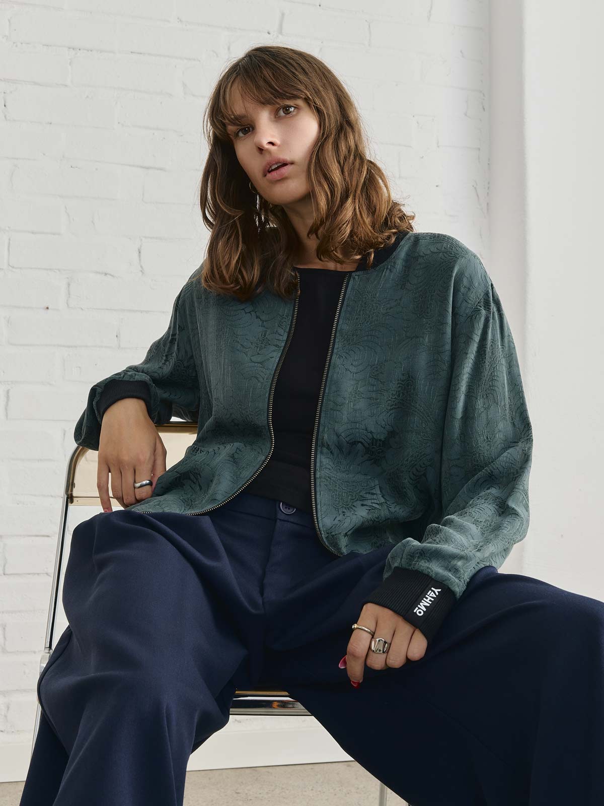 Ruth Wendejacke Eclipse/Black