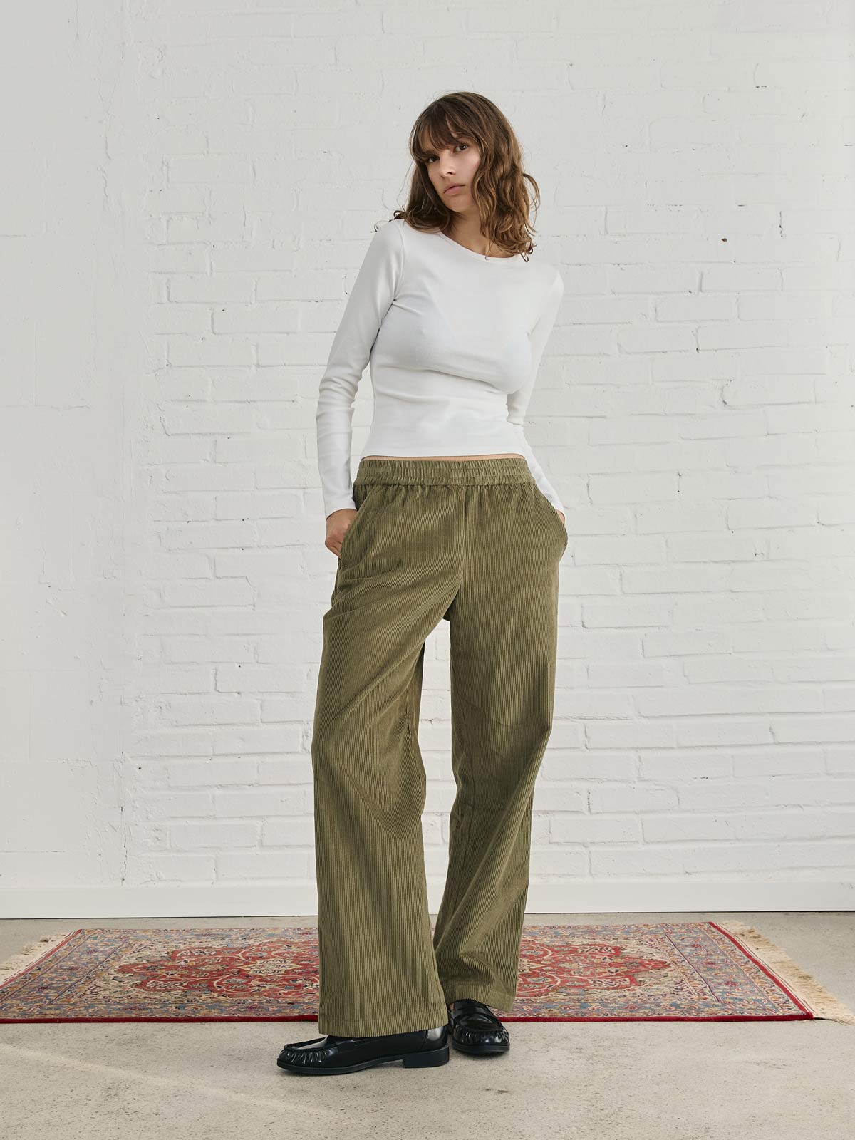 Marta Hose Oliv