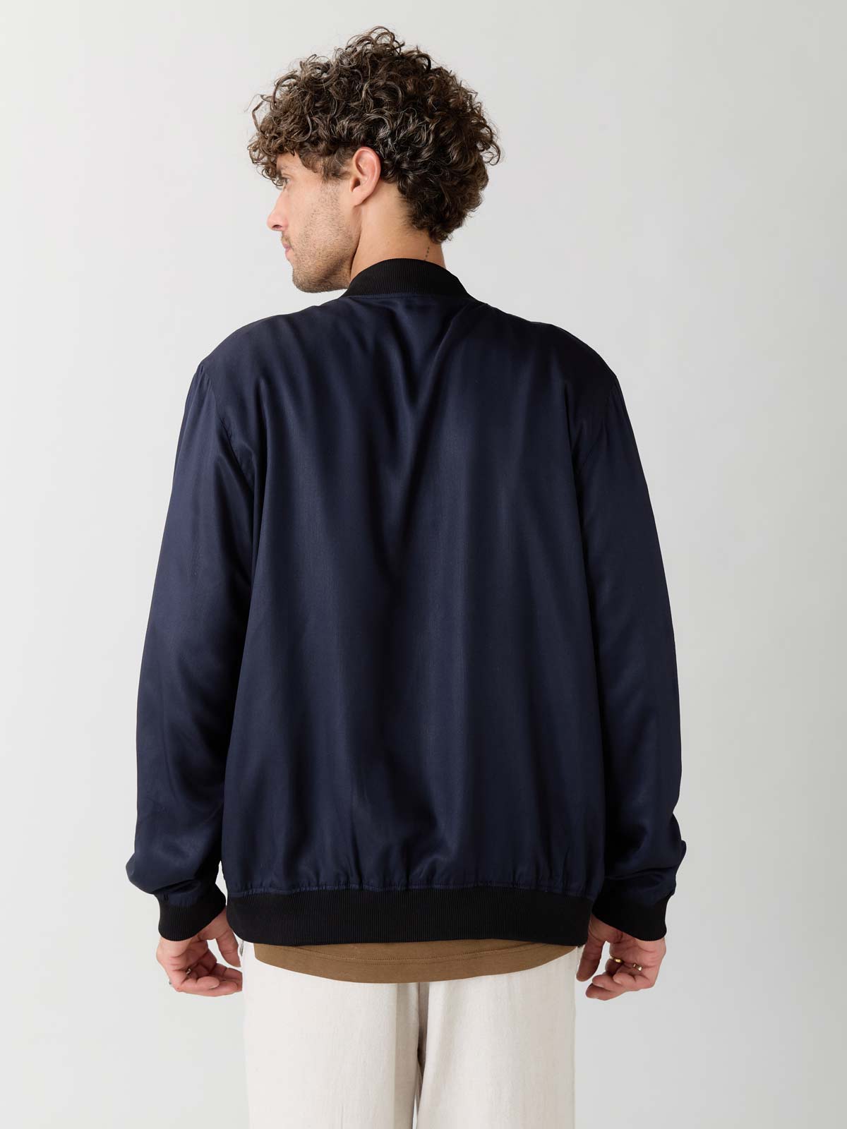 moka/navy Reversible Bomber