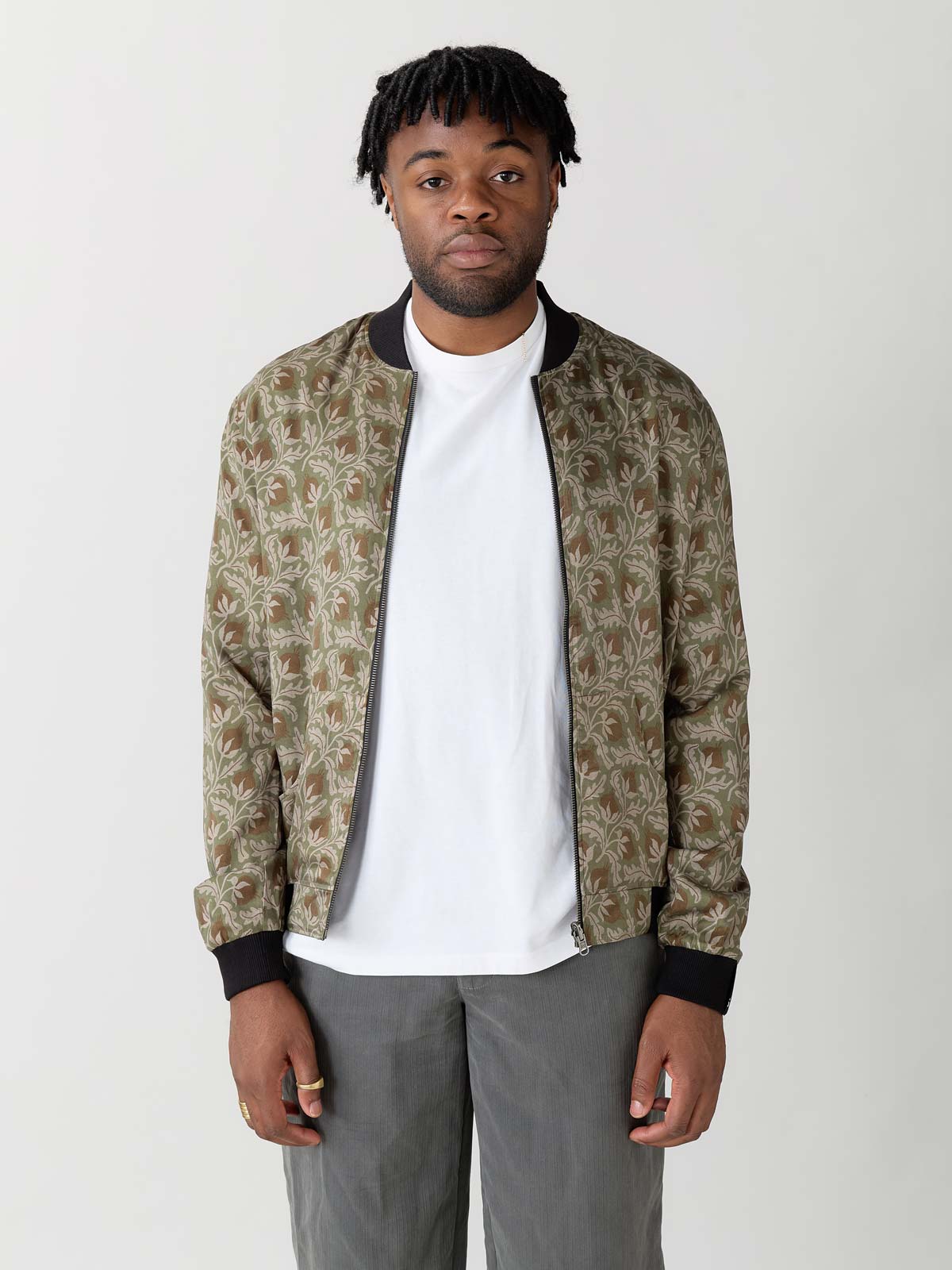 chestnut/black Reversible Bomber