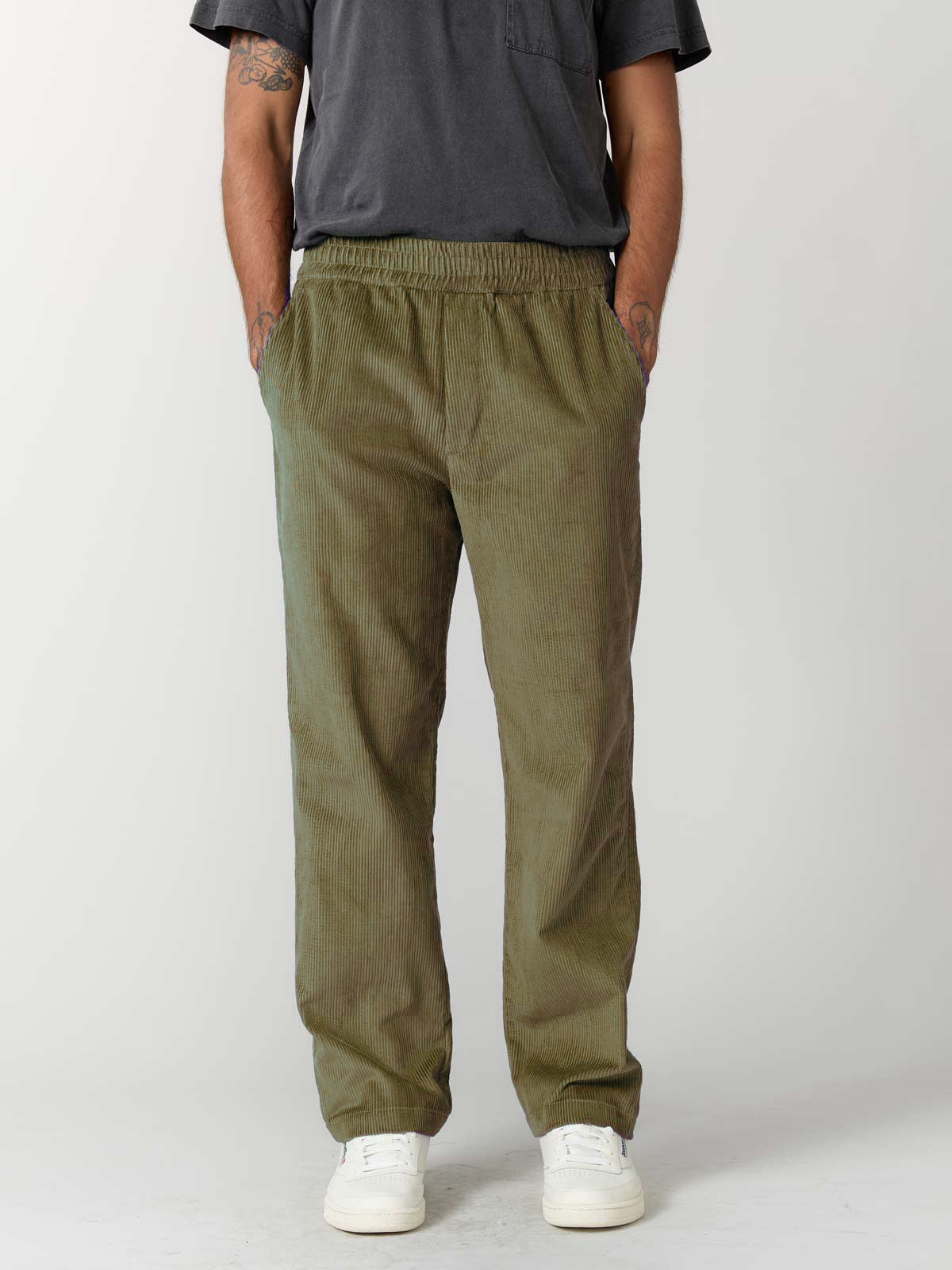 olive Cordhose