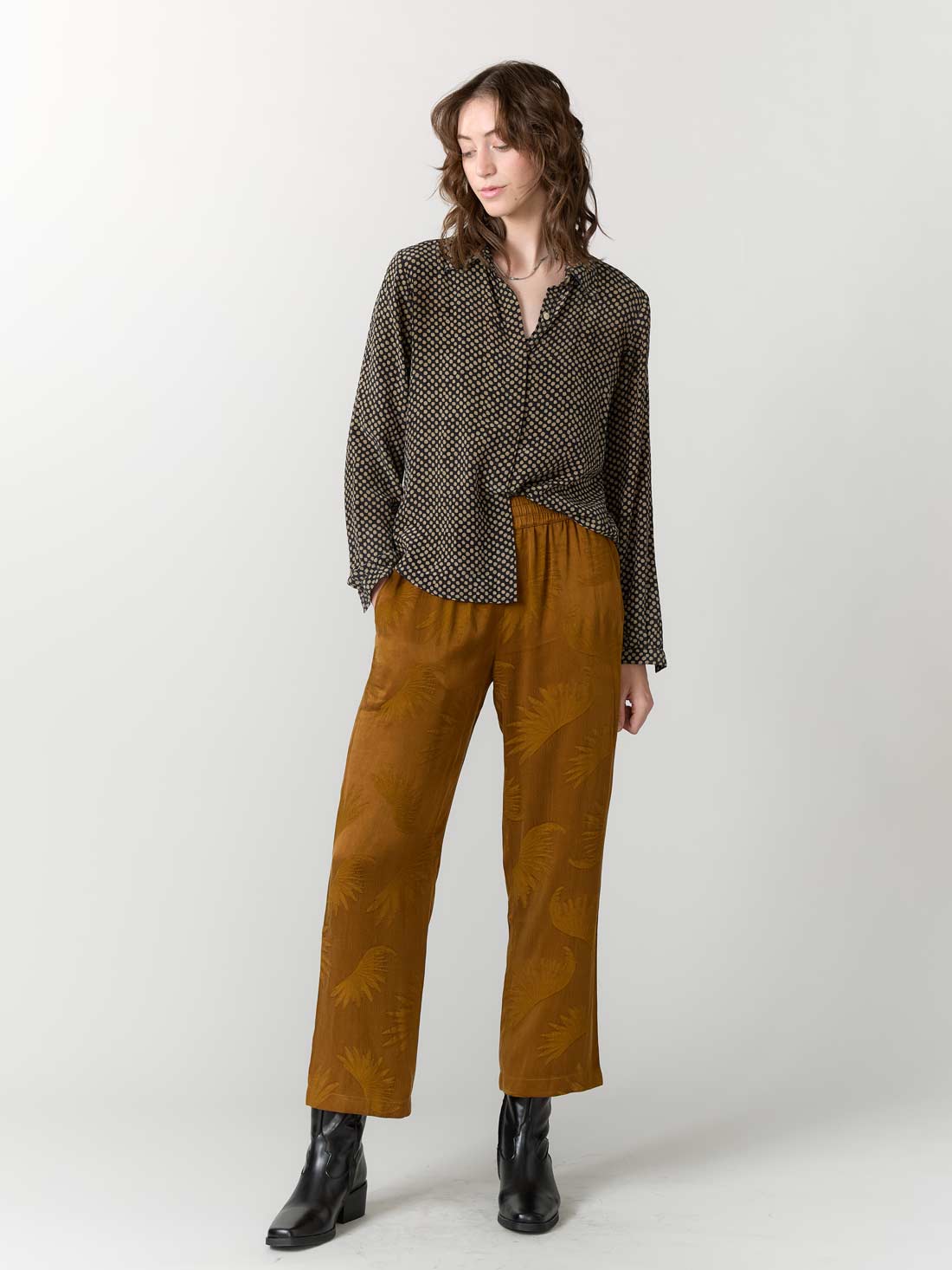 sandalwood Luxurious Everyday Pants