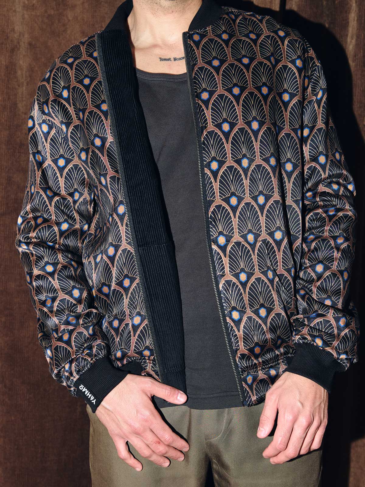 metropolis/black Reversible Bomber Corduroy