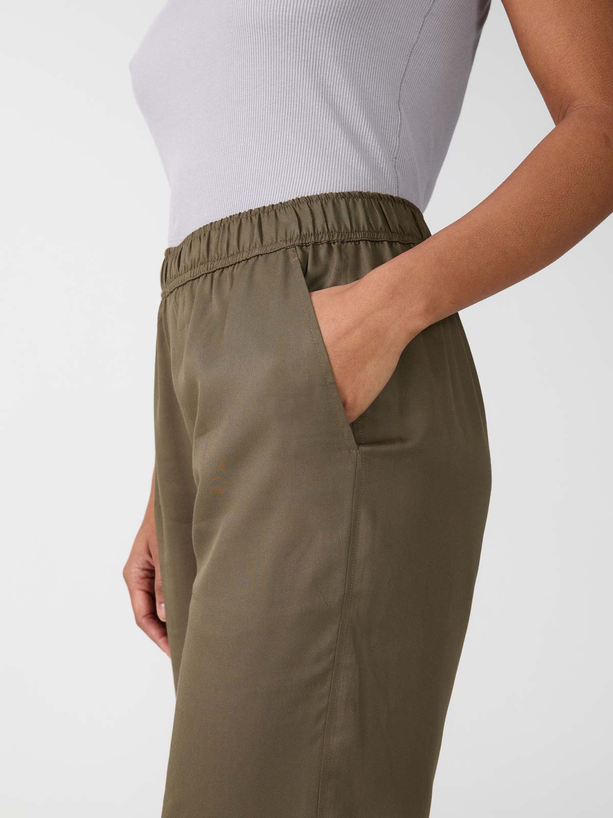 olive Pants made from TENCEL Lyocell