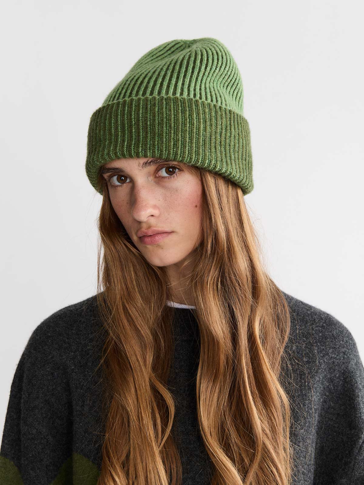Lou Beanie Green