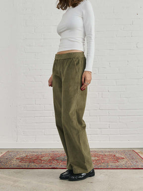 Marta Hose Oliv