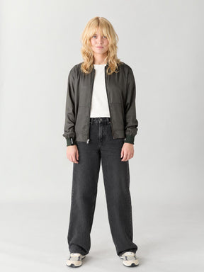 Ruth Wendejacke Nouveau/Pine