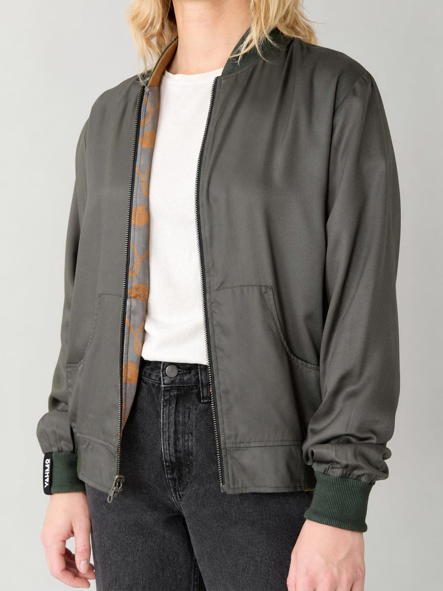 Ruth Wendejacke Nouveau/Pine